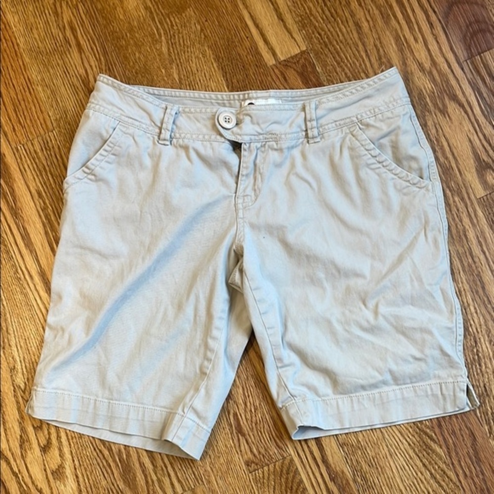 Women's Tan Shorts